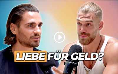 haut-nah Team-Member und Male Escort Fabian